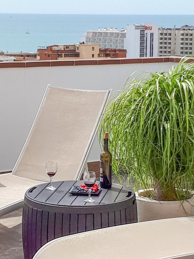 Апартаменти Atico Duplex Con Vistas Al Mar. Dos Plazas De Garaje Торремолінос Екстер'єр фото