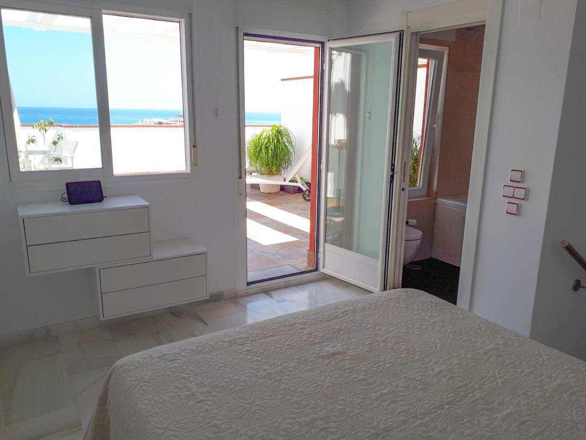 Апартаменти Atico Duplex Con Vistas Al Mar. Dos Plazas De Garaje Торремолінос Екстер'єр фото