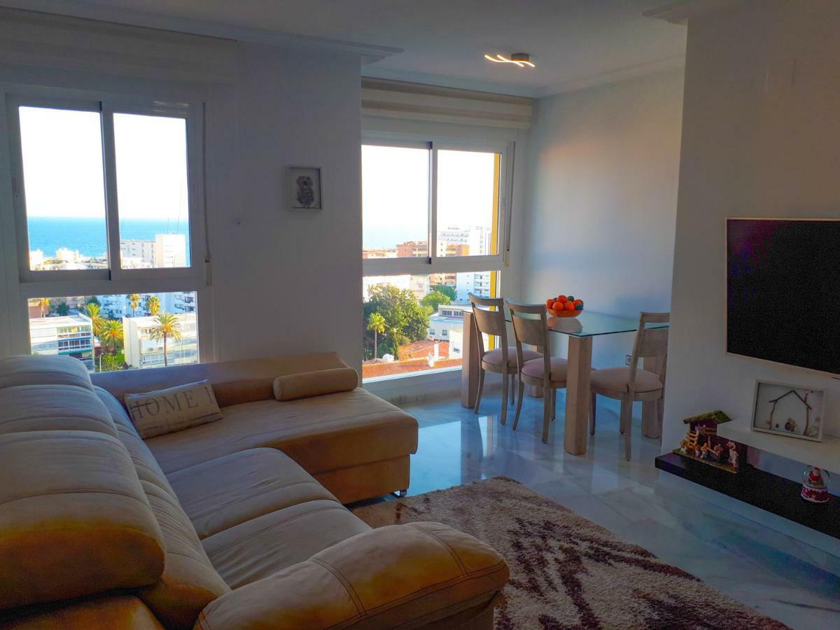 Апартаменти Atico Duplex Con Vistas Al Mar. Dos Plazas De Garaje Торремолінос Екстер'єр фото